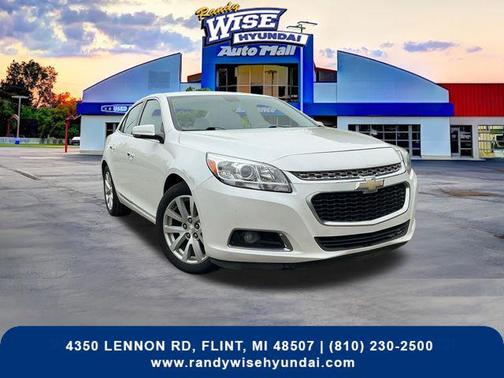Iridescent Pearl Tricoat 2016 Chevrolet Malibu Limited LTZ