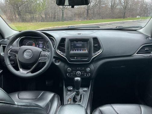 Velvet Red Pearlcoat 2020 Jeep Cherokee Latitude Plus