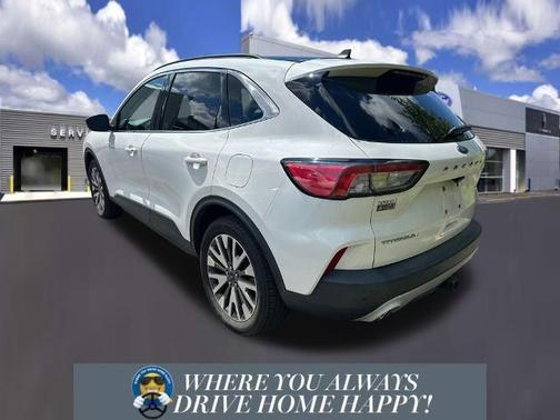 2022 Ford Escape TITANIUM