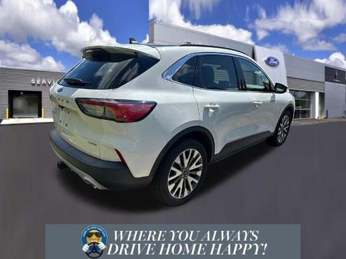 2022 Ford Escape TITANIUM