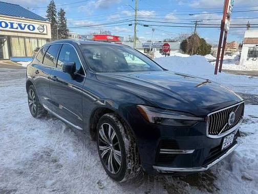 2023 Volvo XC60 Ultimate Bright Theme