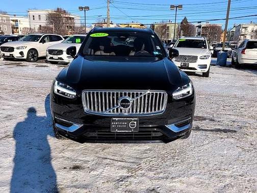 2023 Volvo XC90 Plus