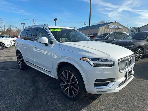 2024 Volvo XC90 Plus