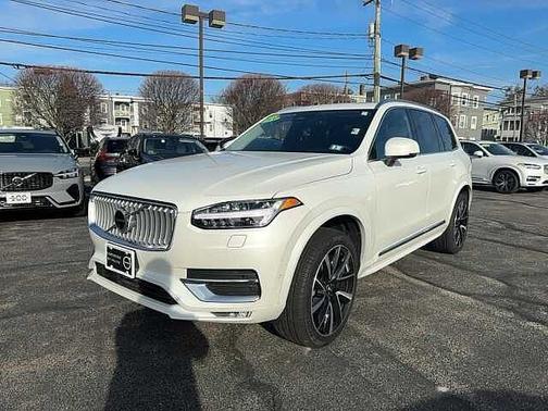 2024 Volvo XC90 Plus