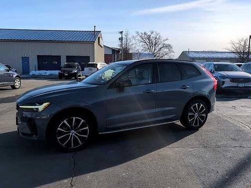 2023 Volvo XC60 Plus