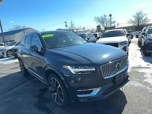 2023 Volvo XC90 Plus