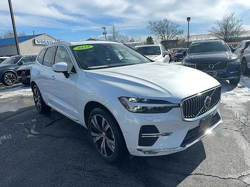 2023 Volvo XC60 Plus