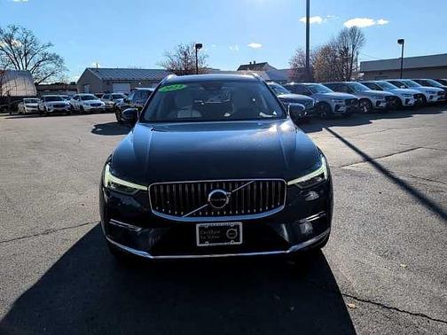 2023 Volvo XC60 Plus