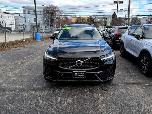 2025 Volvo XC60 Core