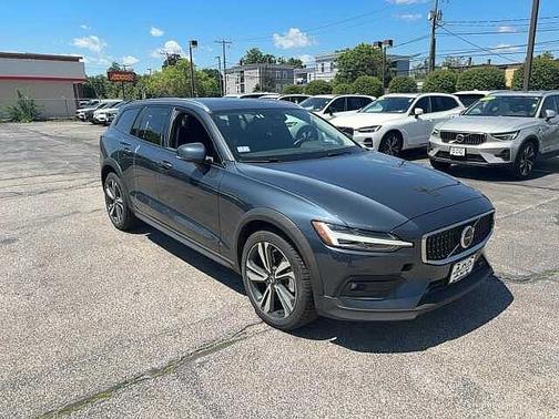 Denim Blue 2025 Volvo V60 Cross Country Plus