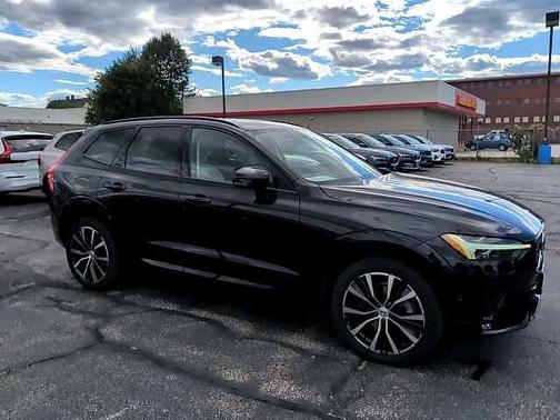 2023 Volvo XC60 Plus