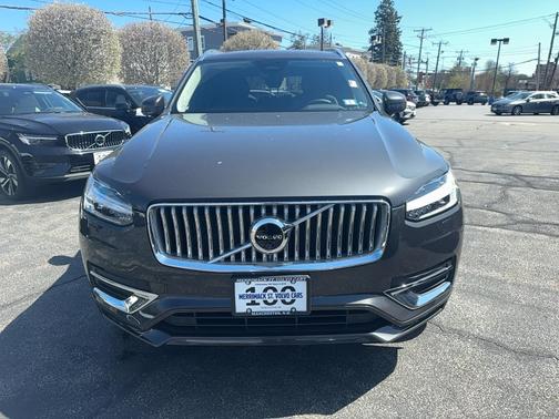 2024 Volvo XC90 Plus Bright Theme