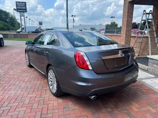 2011 Lincoln MKS Base