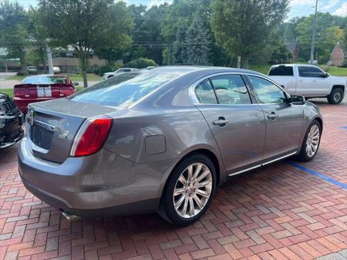 2011 Lincoln MKS Base