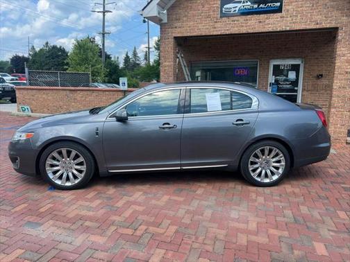 2011 Lincoln MKS Base