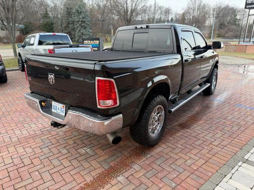 2018 RAM 2500 Laramie Crew Cab 4x4 6'4' Box