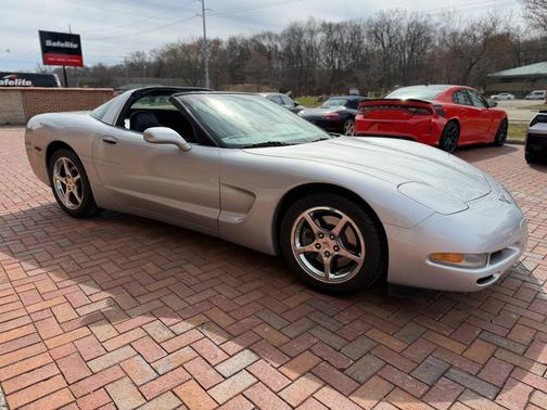 2003 Chevrolet Corvette Base