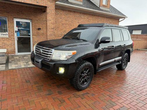 2013 Toyota Land Cruiser Base