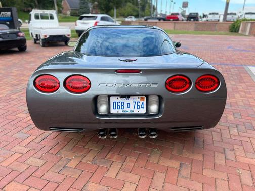 2004 Chevrolet Corvette Base