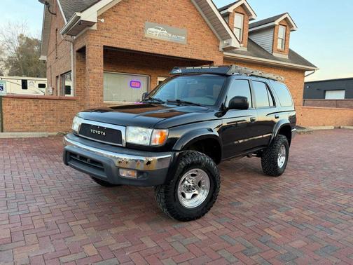 2002 Toyota 4Runner SR5