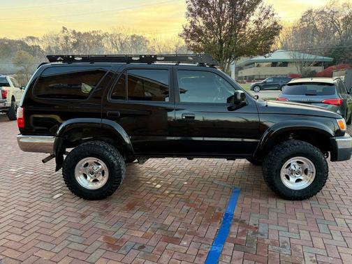 2002 Toyota 4Runner SR5
