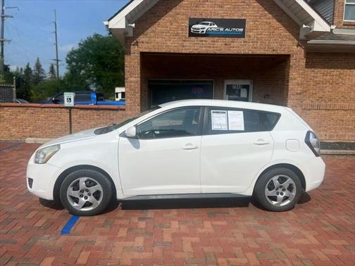 2010 Pontiac Vibe Base