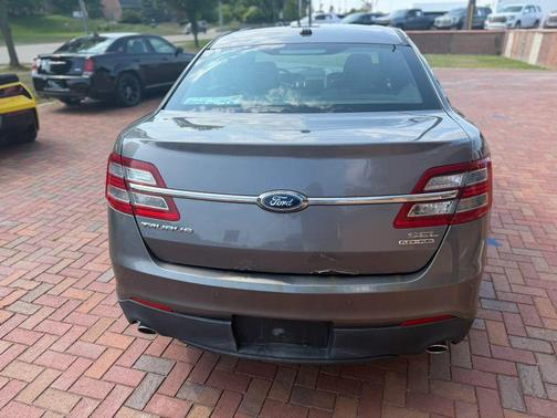 2013 Ford Taurus SEL
