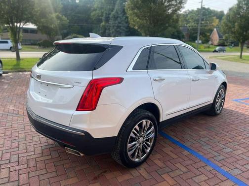 2017 Cadillac XT5 Premium Luxury