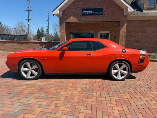 Hemi Orange Pearl Coat 2009 Dodge Challenger SRT8