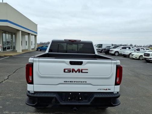 2024 GMC Sierra 1500 AT4X