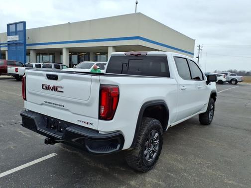 2024 GMC Sierra 1500 AT4X