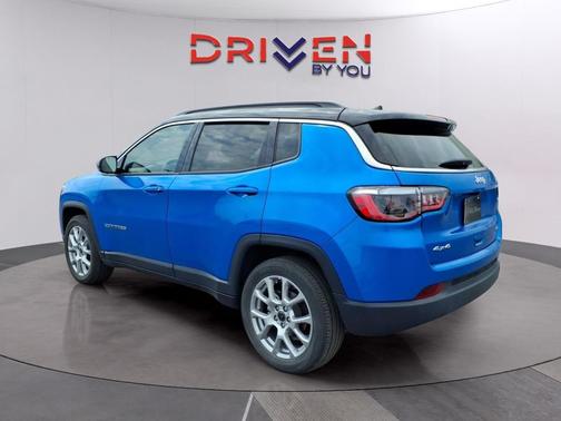 Hydro Blue Pearlcoat 2025 Jeep Compass Limited