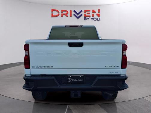 2026 Chevrolet Silverado 2500 Custom