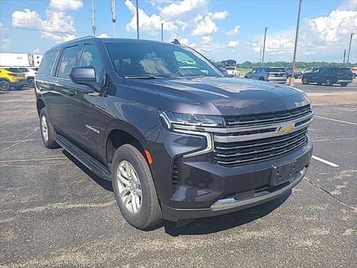 2023 Chevrolet Suburban LT