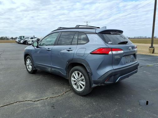 2022 Toyota Corolla Cross LE