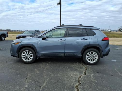 2022 Toyota Corolla Cross LE