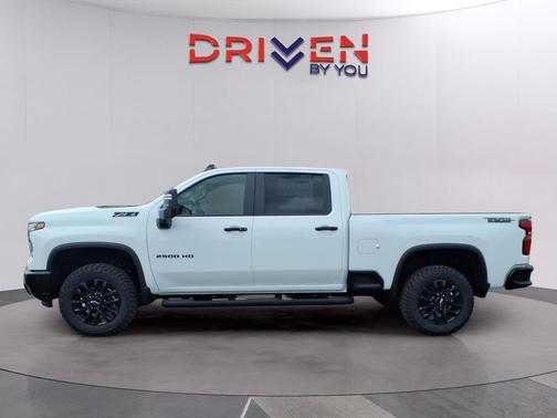 Summit White 2026 Chevrolet Silverado 2500 LT