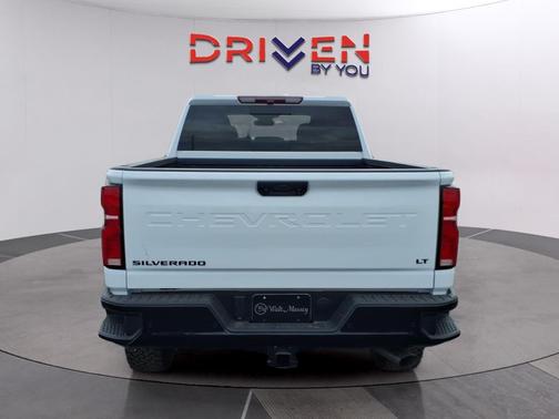 Summit White 2026 Chevrolet Silverado 2500 LT