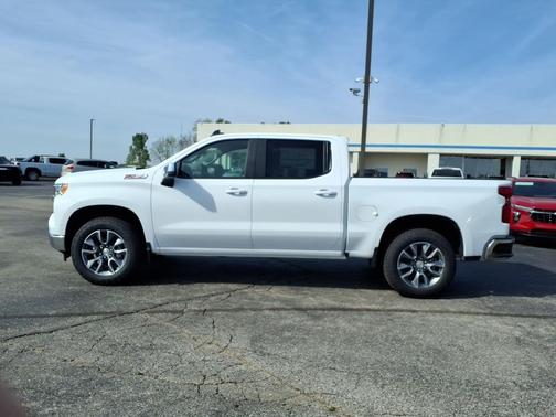 Summit White 2026 Chevrolet Silverado 1500 LT
