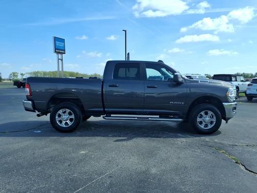 2024 RAM 2500 Big Horn Crew Cab 4x4 6'4' Box