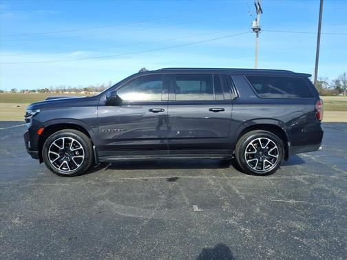 2022 Chevrolet Suburban RST