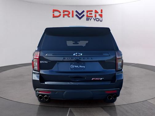 2022 Chevrolet Suburban RST