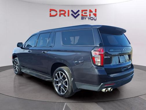 2022 Chevrolet Suburban RST