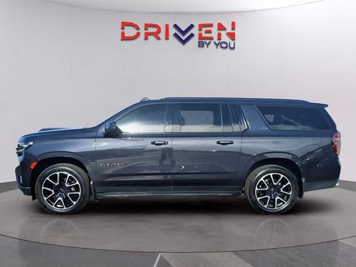 2022 Chevrolet Suburban RST