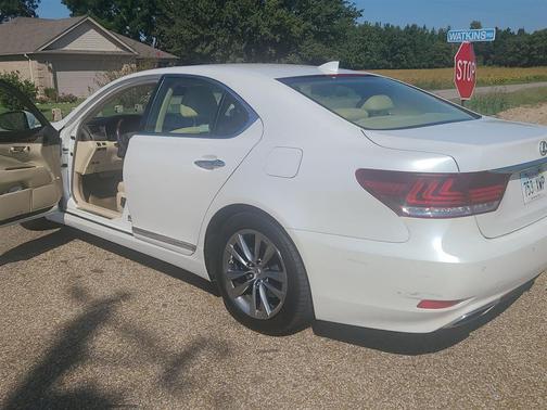 2016 Lexus LS 460 Base