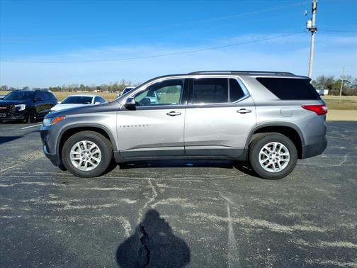 2021 Chevrolet Traverse LT Cloth