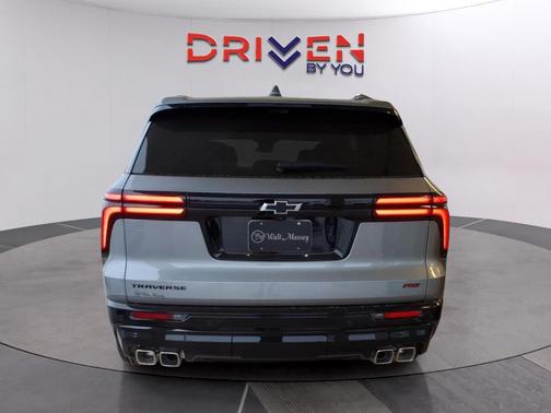 Sterling Gray Metallic 2026 Chevrolet Traverse RS