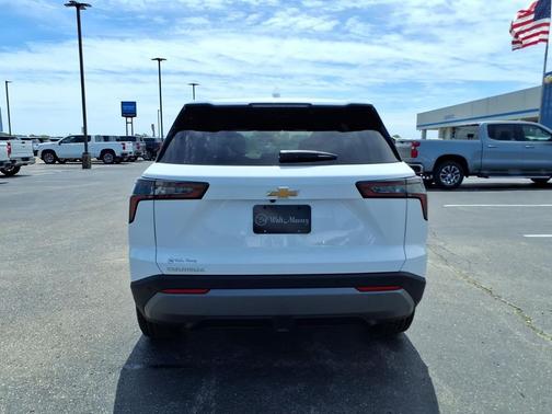 Summit White 2026 Chevrolet Equinox 1LT