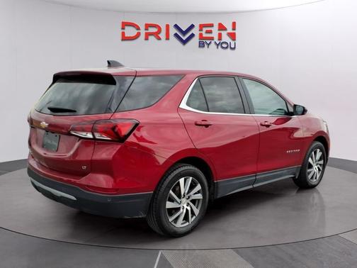 Radiant Red Tintcoat 2024 Chevrolet Equinox 1LT
