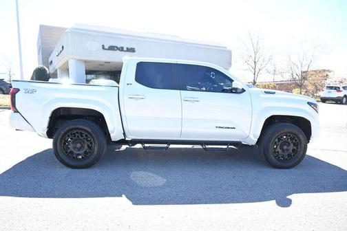 2024 Toyota Tacoma Hybrid TRD Sport